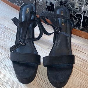 Black heel sandals